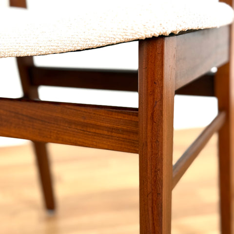 Set of 8 chairs in teak & walnut, 1950s-60s, Denmark - Beyo Vintage