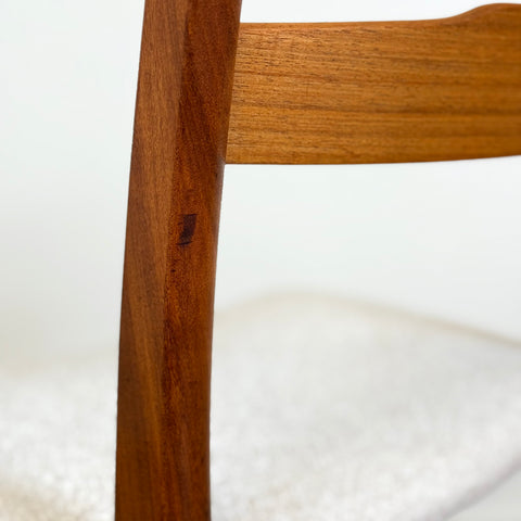 Set of 8 chairs in teak & walnut, 1950s-60s, Denmark - Beyo Vintage