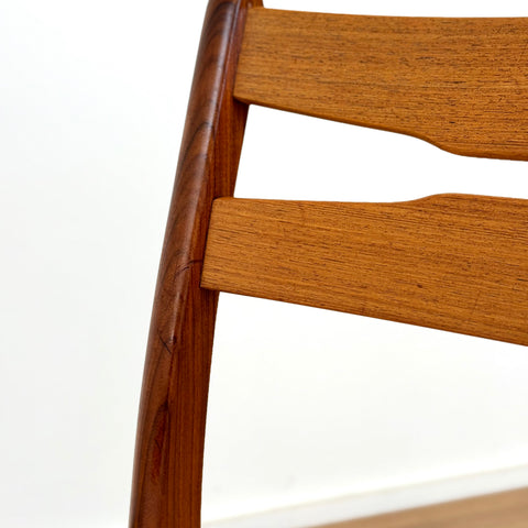 Set of 8 chairs in teak & walnut, 1950s-60s, Denmark - Beyo Vintage