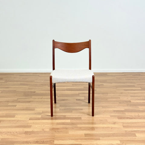Set of 8 dining chairs in solid teak by Arne Wahl Iversen, 1950s-60s, Denmark - Beyo Vintage