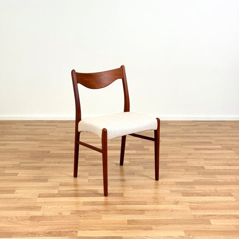Set of 8 dining chairs in solid teak by Arne Wahl Iversen, 1950s-60s, Denmark - Beyo Vintage