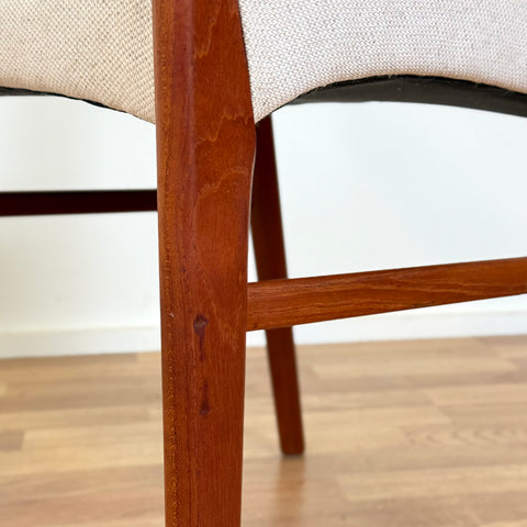 Set of 8 dining chairs in solid teak by Arne Wahl Iversen, 1950s-60s, Denmark - Beyo Vintage