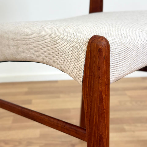 Set of 8 dining chairs in solid teak by Arne Wahl Iversen, 1950s-60s, Denmark - Beyo Vintage