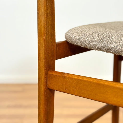 Set of 8 dining chairs in teak and beech, 1950s-60s, Denmark