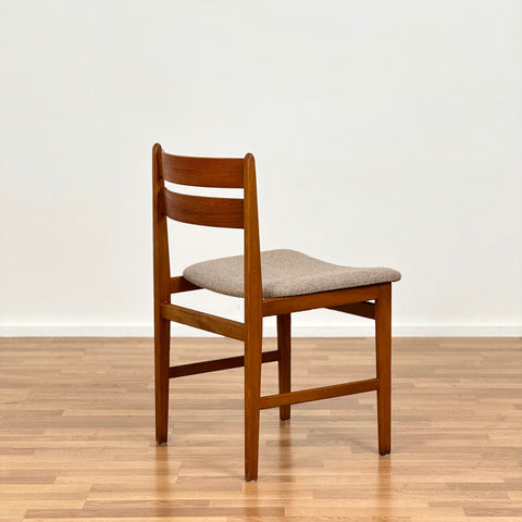 Set of 8 dining chairs in teak and beech, 1950s-60s, Denmark