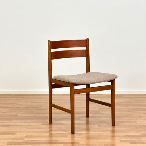 Set of 8 dining chairs in teak and beech, 1950s-60s, Denmark