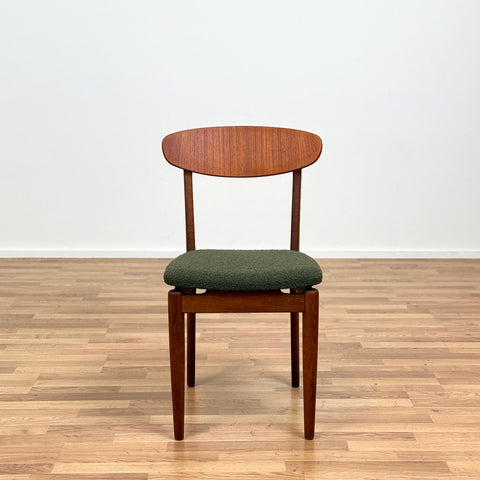Set of 8 dining chairs in teak by Skive Møbelfabrik, 1950s-60s, Denmark - Beyo Vintage