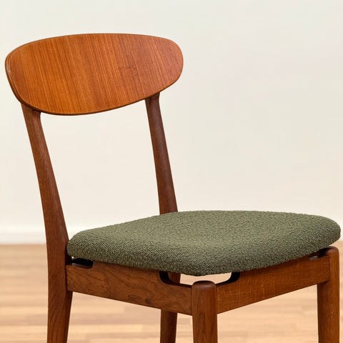 Set of 8 dining chairs in teak by Skive Møbelfabrik, 1950s-60s, Denmark - Beyo Vintage