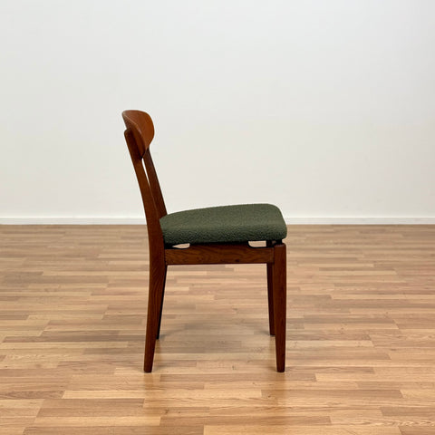 Set of 8 dining chairs in teak by Skive Møbelfabrik, 1950s-60s, Denmark - Beyo Vintage
