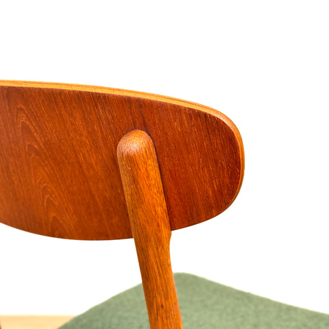 Set of 8 dining chairs in teak by Skive Møbelfabrik, 1950s-60s, Denmark - Beyo Vintage