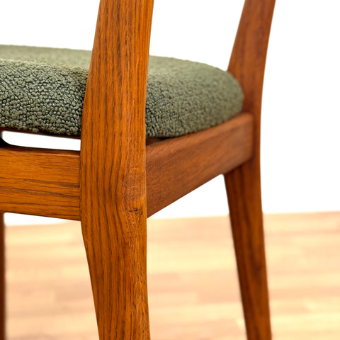 Set of 8 dining chairs in teak by Skive Møbelfabrik, 1950s-60s, Denmark - Beyo Vintage