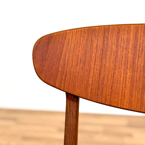 Set of 8 dining chairs in teak by Skive Møbelfabrik, 1950s-60s, Denmark - Beyo Vintage