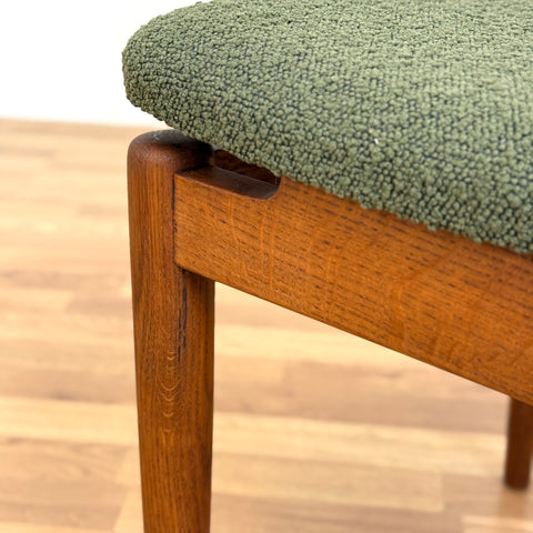 Set of 8 dining chairs in teak by Skive Møbelfabrik, 1950s-60s, Denmark - Beyo Vintage
