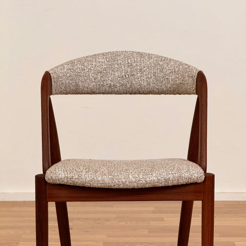 Set of 8 dining chairs in walnut by Kai Kristiansen, 1950s-60s, Denmark - Beyo Vintage