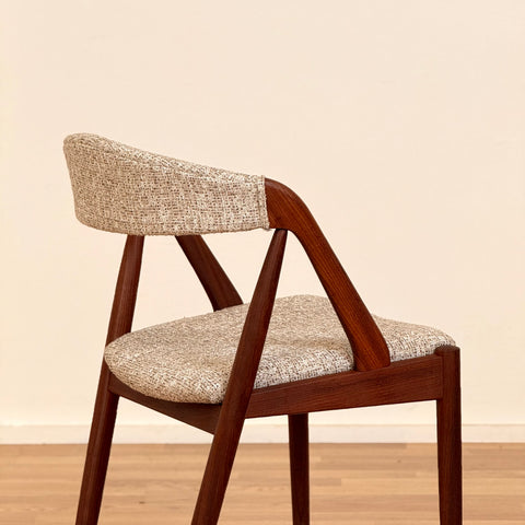 Set of 8 dining chairs in walnut by Kai Kristiansen, 1950s-60s, Denmark - Beyo Vintage