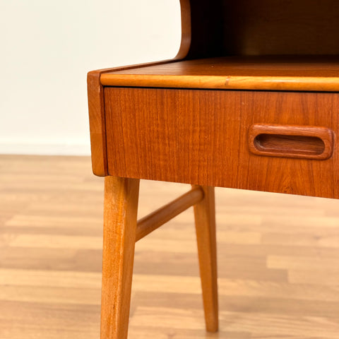Side table / Nightstand in teak, 1950s-60s, Sweden - Beyo Vintage