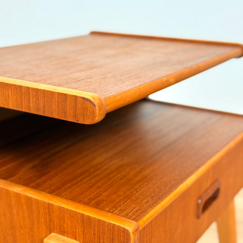 Side table / Nightstand in teak, 1950s-60s, Sweden - Beyo Vintage