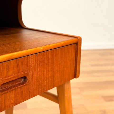 Side table / Nightstand in teak, 1950s-60s, Sweden - Beyo Vintage