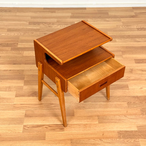Side table / Nightstand in teak, 1950s-60s, Sweden - Beyo Vintage