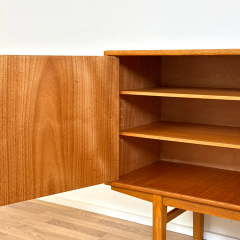 Sideboard in oak, 1950s-60s, Sweden - Beyo Vintage