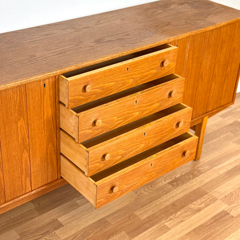 Sideboard in oak, 1950s-60s, Sweden - Beyo Vintage
