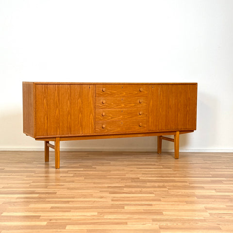 Sideboard in oak, 1950s-60s, Sweden - Beyo Vintage