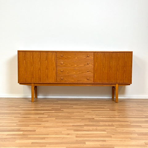 Sideboard in oak, 1950s-60s, Sweden - Beyo Vintage