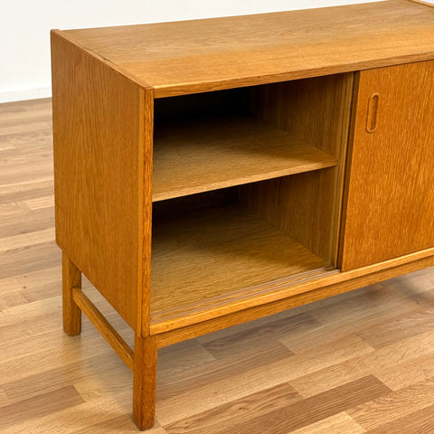 Sideboard in oak, 1950s-60s, Sweden - Beyo Vintage