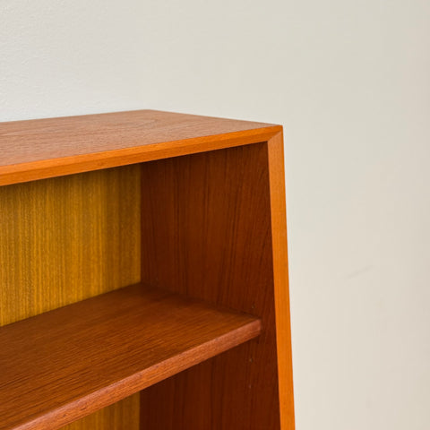 Small bookshelf in teak, 1950s-60s