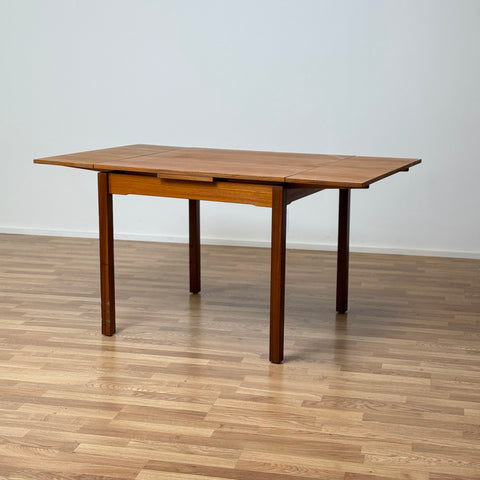 Small dining table in teak, 1950s-60s, Denmark - Beyo Vintage