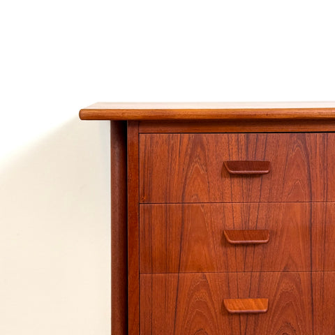 PRICE Small writing desk in teak, 1950s-60s, Denmark - Beyo Vintage