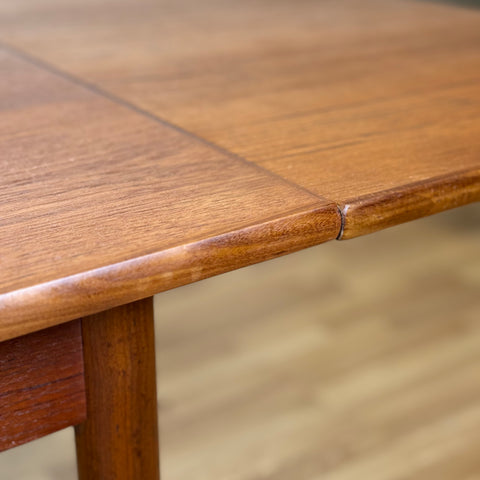 Dining table in teak, 1950s-60s, Sweden - Beyo Vintage