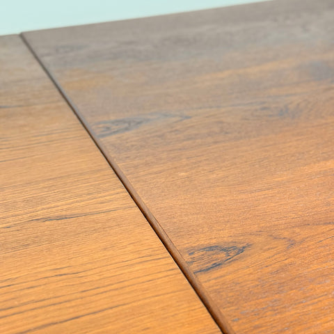 Dining table in teak, 1950s-60s, Sweden - Beyo Vintage