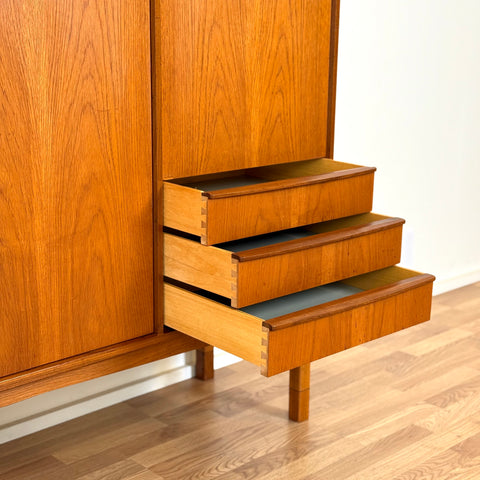 PRICE Highboard in teak, 1950s-60s, Sweden - Beyo Vintage