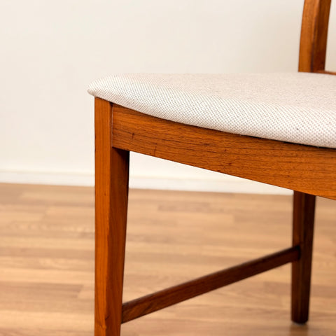 PRICE Set of 6 dining chairs in teak by J.L Möller, 1950s-60s, Denmark - Beyo Vintage