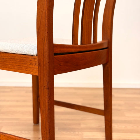 PRICE Set of 6 dining chairs in teak by J.L Möller, 1950s-60s, Denmark - Beyo Vintage