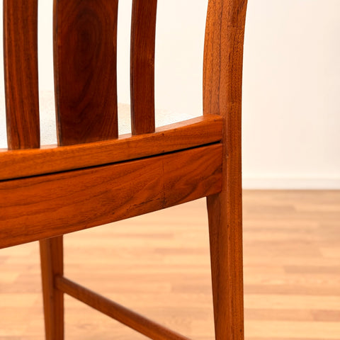 PRICE Set of 6 dining chairs in teak by J.L Möller, 1950s-60s, Denmark - Beyo Vintage