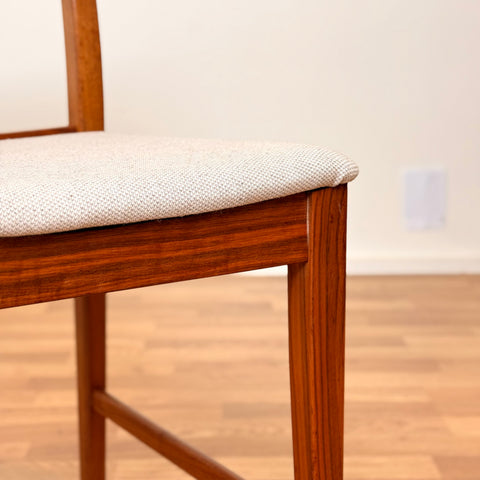 PRICE Set of 6 dining chairs in teak by J.L Möller, 1950s-60s, Denmark - Beyo Vintage