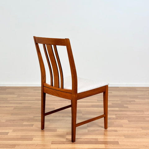 PRICE Set of 6 dining chairs in teak by J.L Möller, 1950s-60s, Denmark - Beyo Vintage