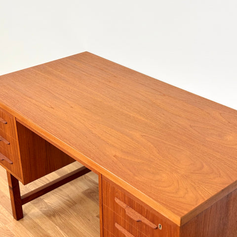 Writing desk in teak, 1950s-60s, Denmark - Beyo Vintage