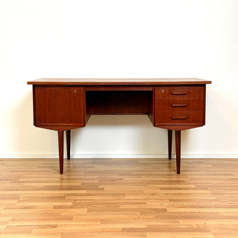 Writing desk in teak, 1950s-60s, Denmark - Beyo Vintage
