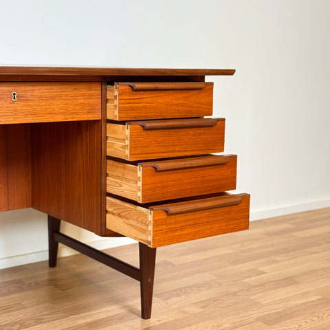 Writing desk in teak, 1950s-60s, Denmark - Beyo Vintage