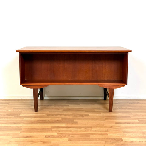 Writing desk in teak, 1950s-60s, Denmark - Beyo Vintage