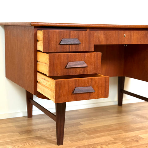 Writing desk in teak, 1950s-60s, Denmark - Beyo Vintage