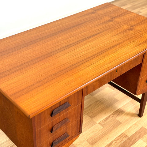 Writing desk in teak, 1950s-60s, Denmark - Beyo Vintage