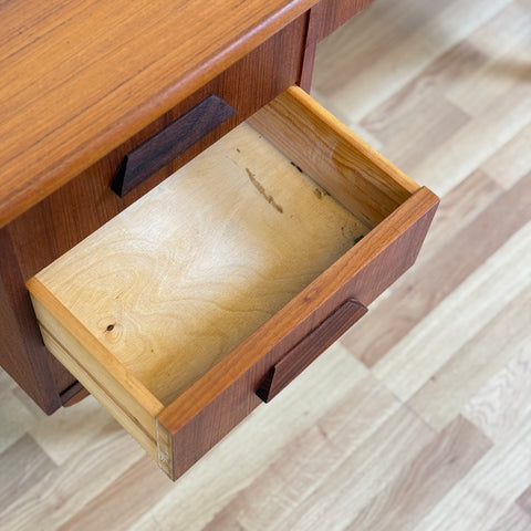 Writing desk in teak, 1950s-60s, Denmark - Beyo Vintage