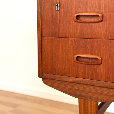 PRICE Writing desk in teak, 1950s-60s, Denmark - Beyo Vintage