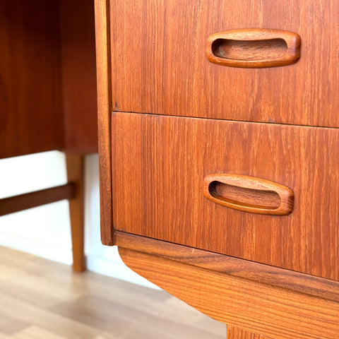 PRICE Writing desk in teak, 1950s-60s, Denmark - Beyo Vintage