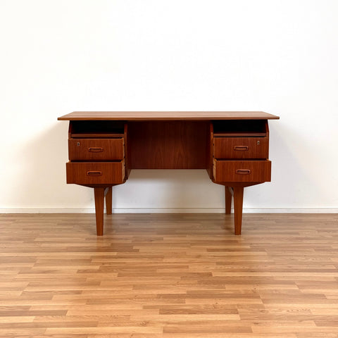 PRICE Writing desk in teak, 1950s-60s, Denmark - Beyo Vintage