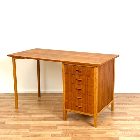 Writing table in teak, 1950s-60s - Beyo Vintage